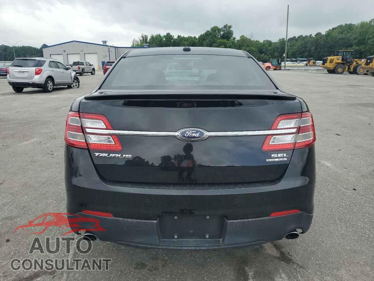 FORD TAURUS 2017 - 1FAHP2E85HG144273