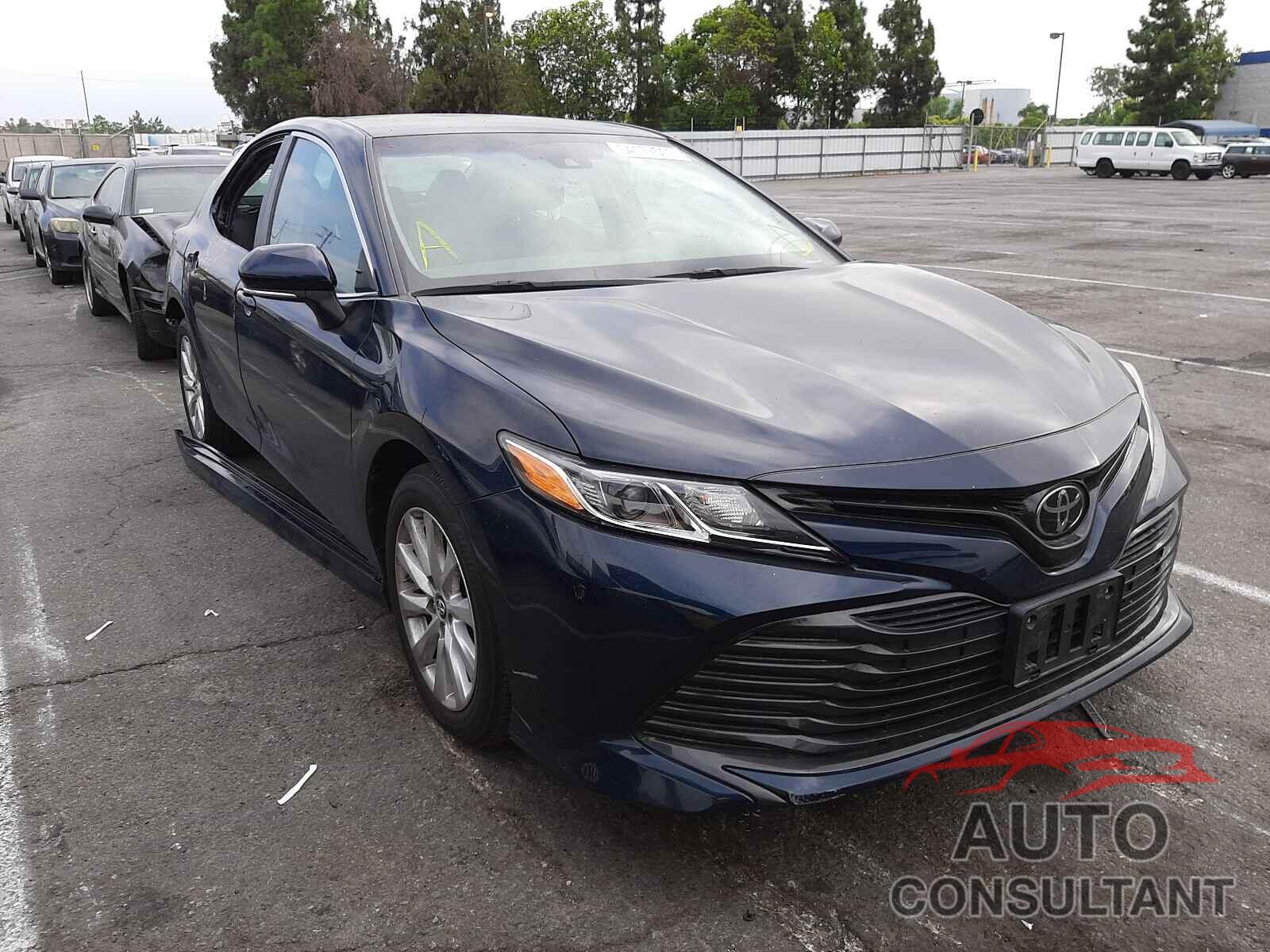 TOYOTA CAMRY 2018 - 4T1B11HK7JU614406