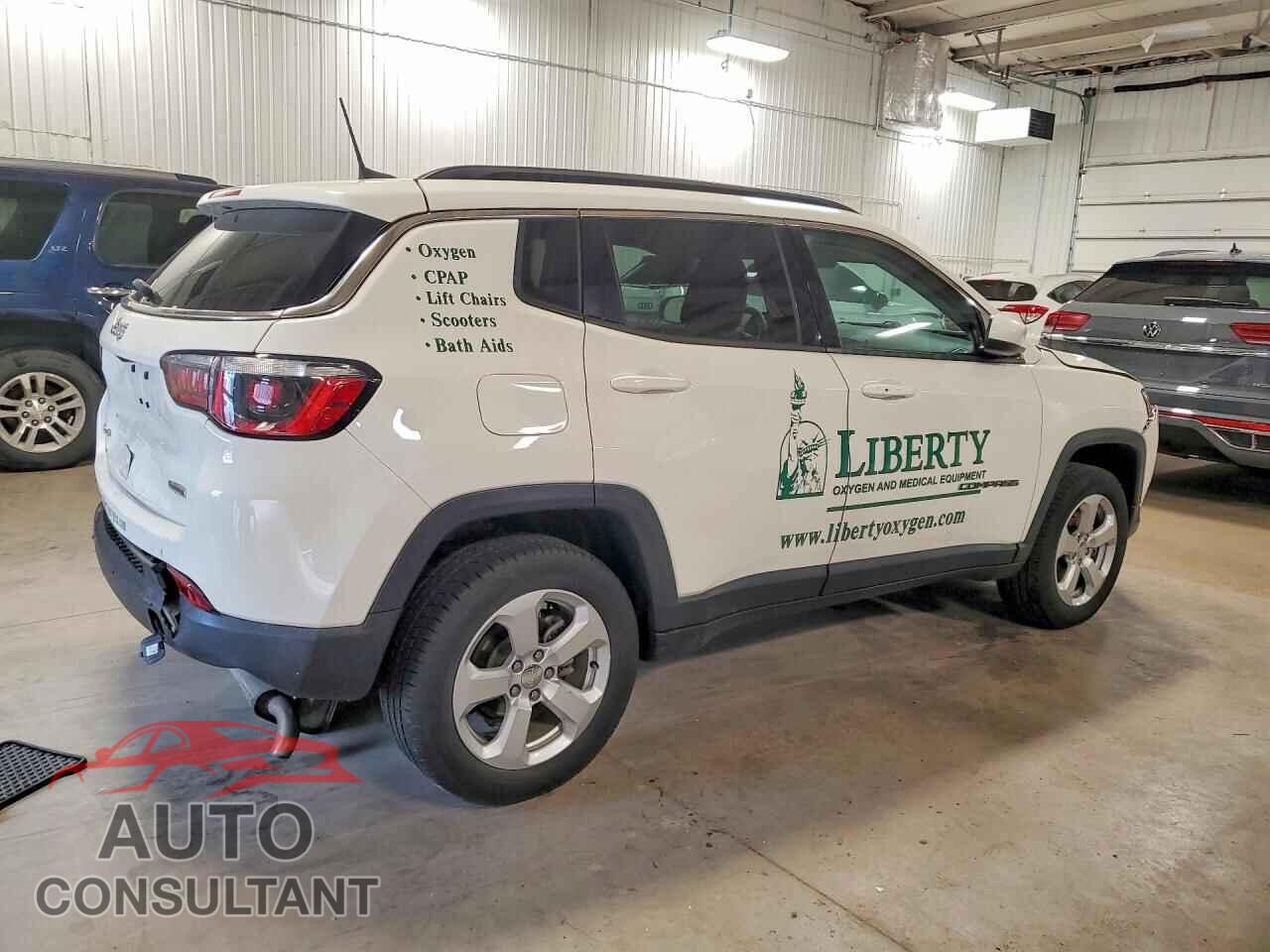 JEEP COMPASS 2019 - 3C4NJDBB0KT678357