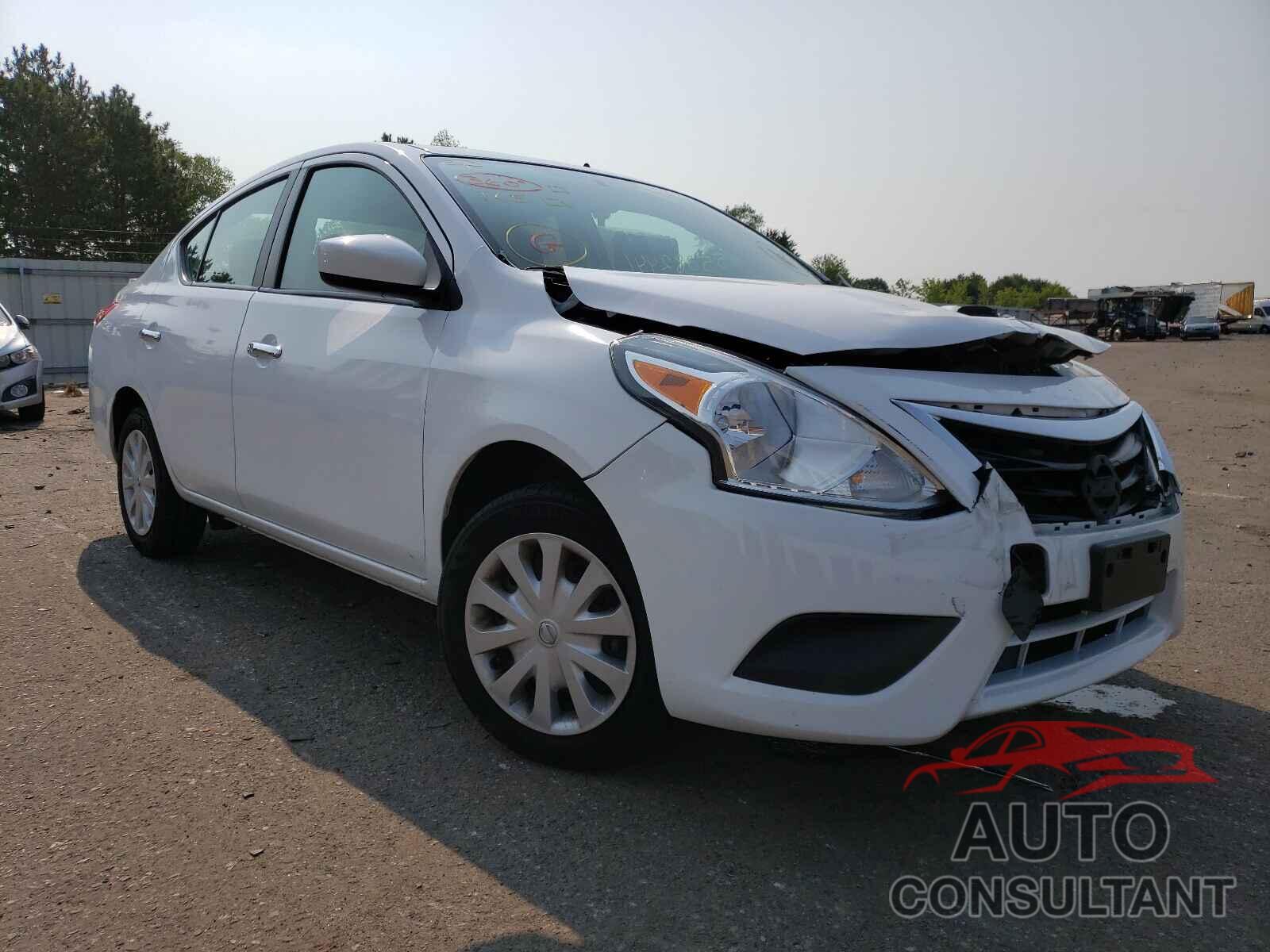 NISSAN VERSA 2018 - 3N1CN7AP5JL886410