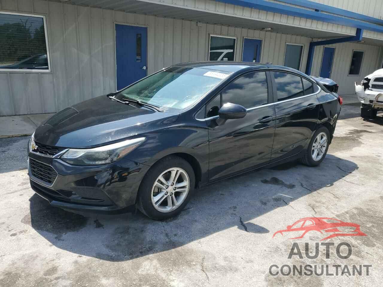 CHEVROLET CRUZE 2018 - 1G1BE5SM0J7107493