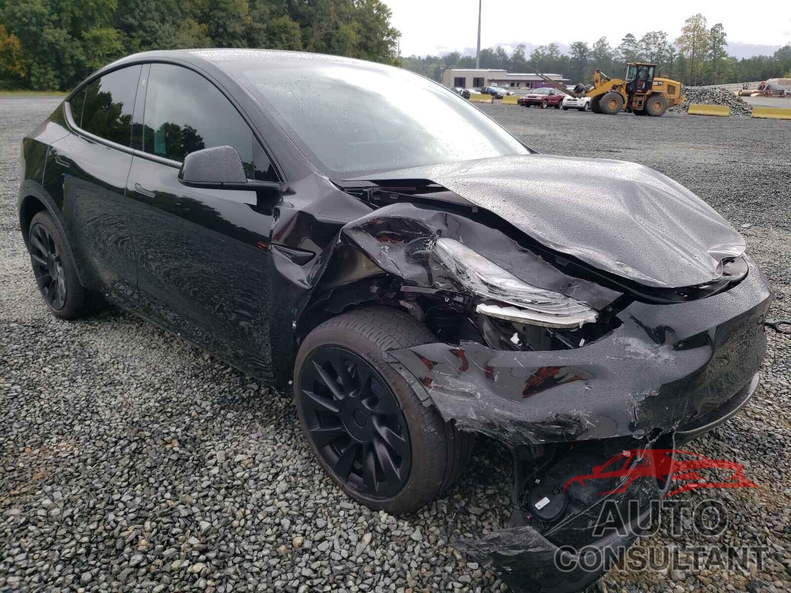 TESLA MODEL Y 2021 - 5YJYGDEE0MF107938