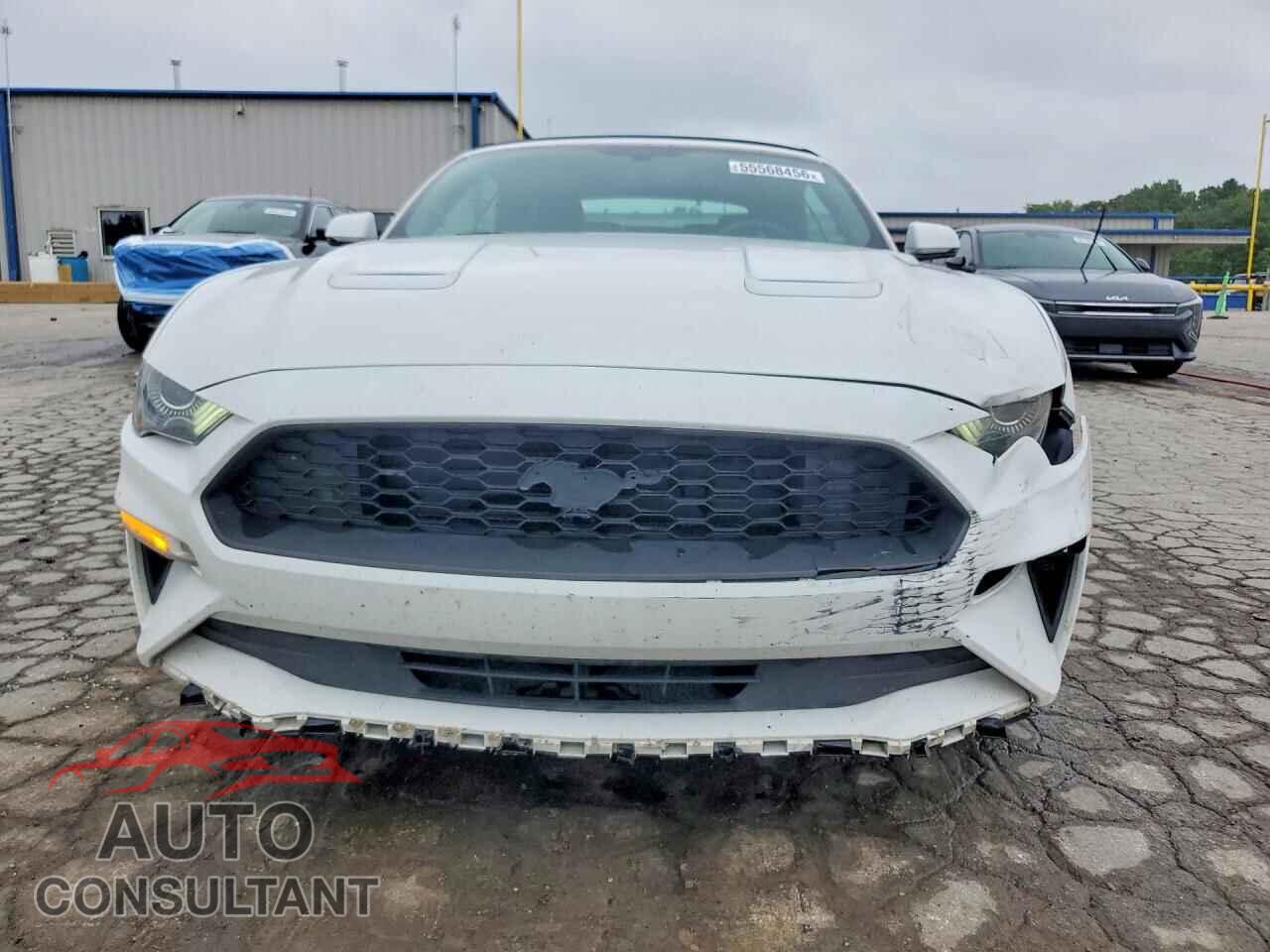 FORD MUSTANG 2018 - 1FATP8UH6J5111766