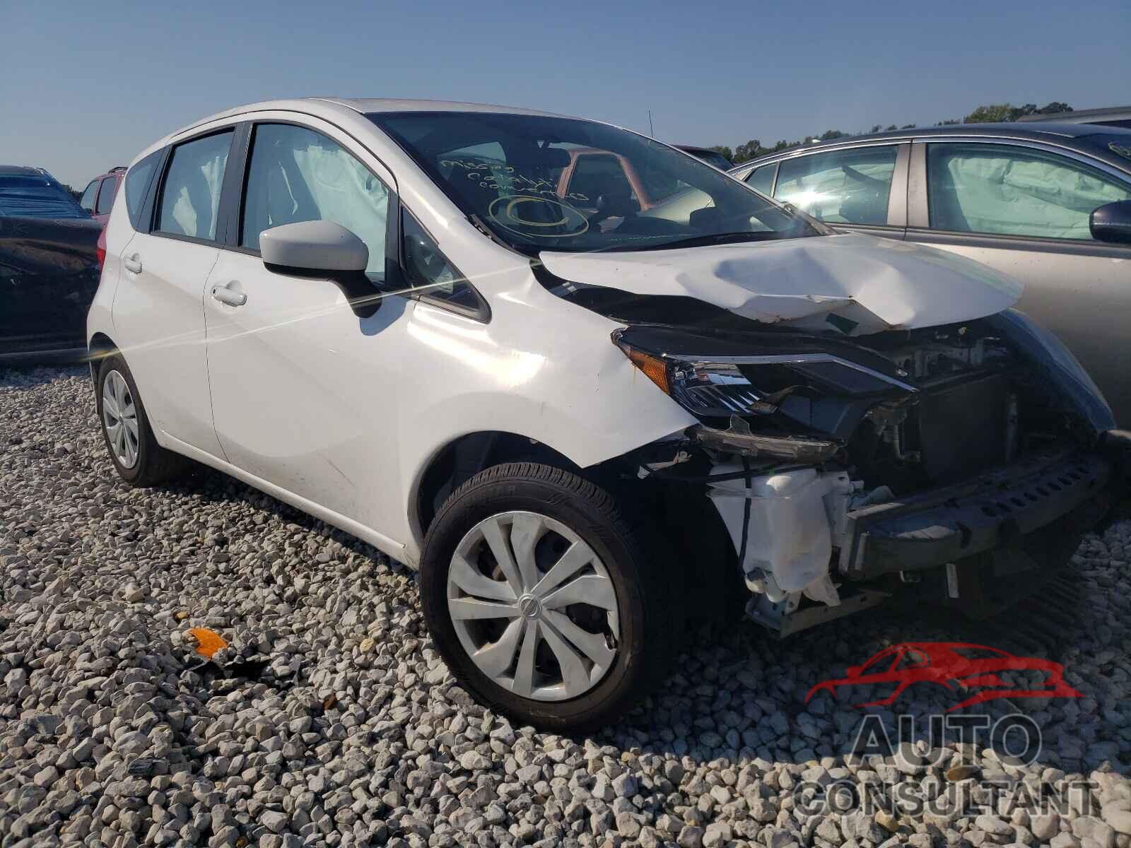 NISSAN VERSA 2018 - 3N1CE2CP0JL356670