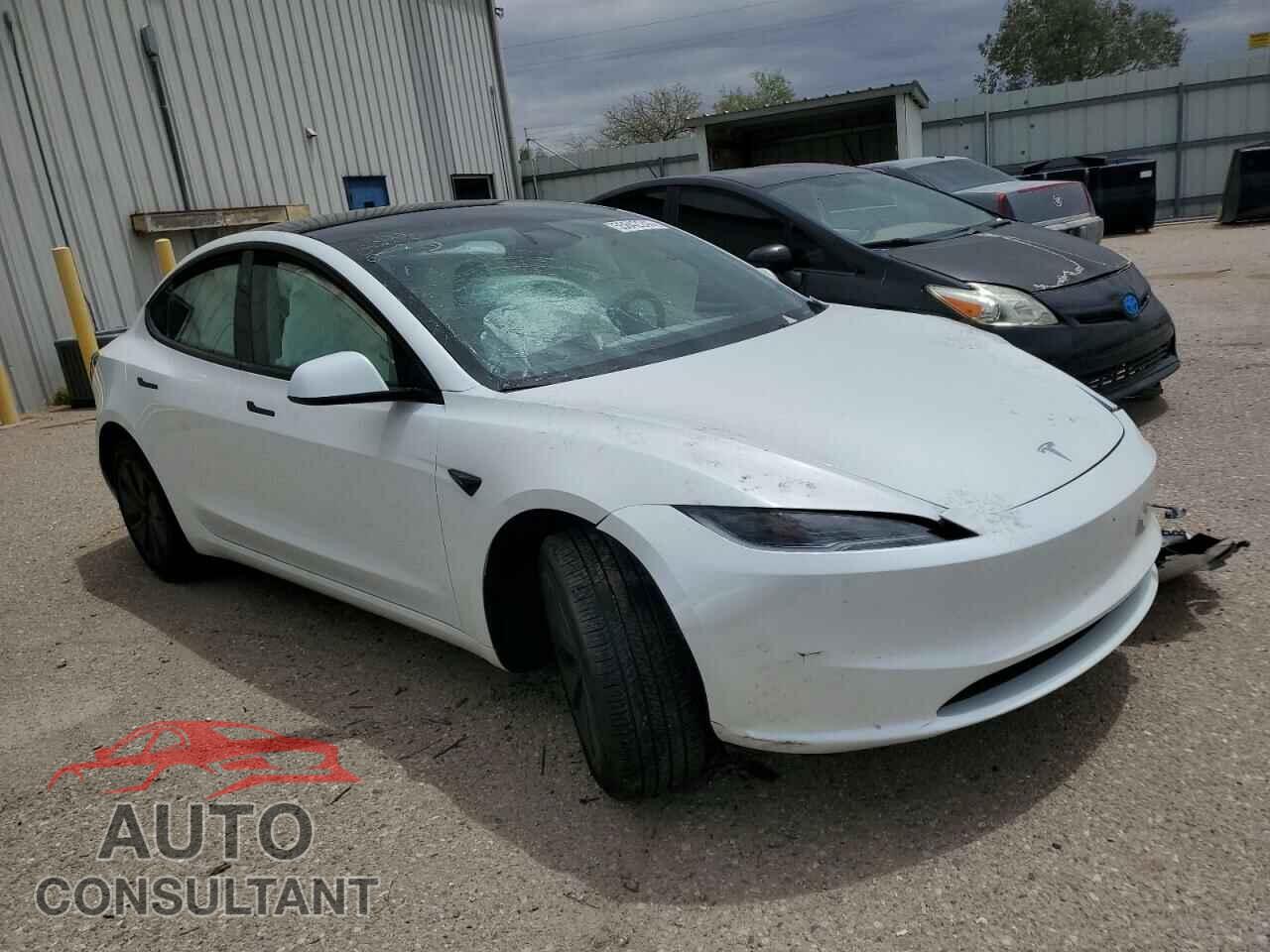TESLA MODEL 3 2024 - 5YJ3E1EA9RF815933