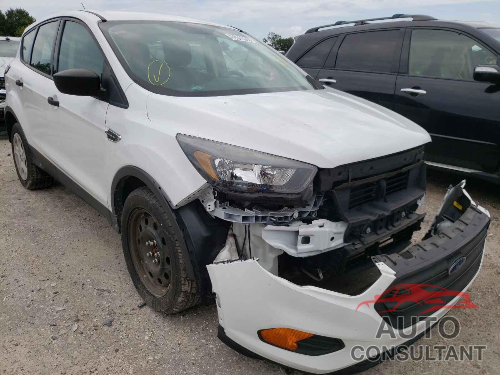 FORD ESCAPE 2018 - 1FMCU0F7XJUB55456