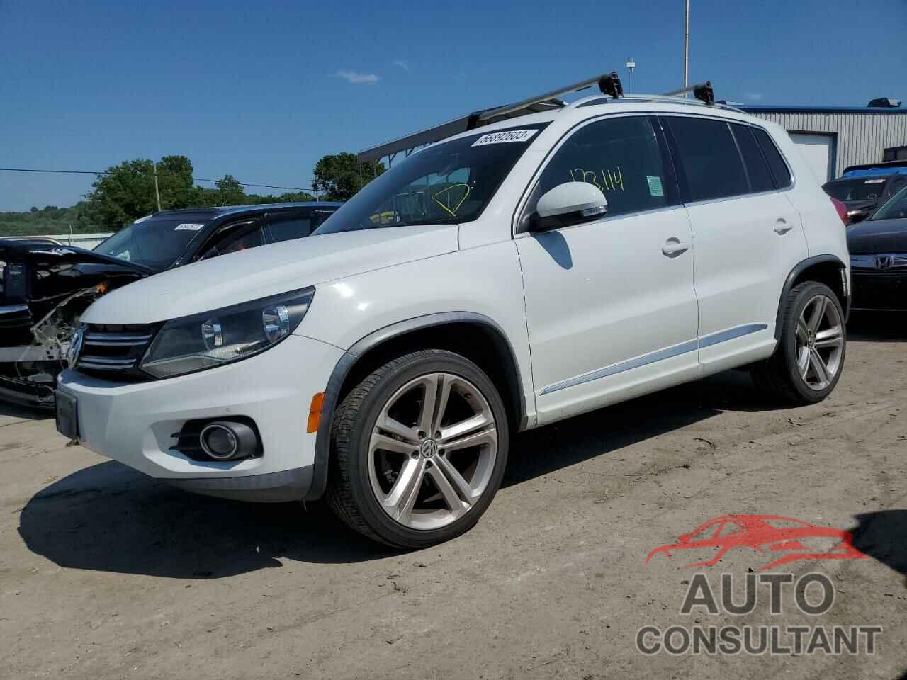 VOLKSWAGEN TIGUAN 2016 - WVGAV7AX0GW025011