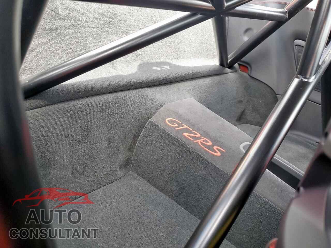 PORSCHE 911 2018 - WP0AE2A90JS185090