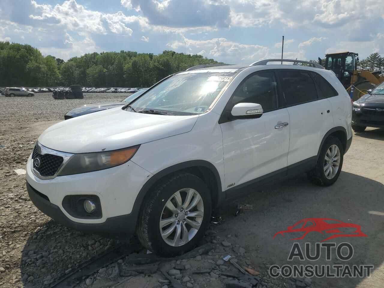 KIA SORENTO 2011 - 5XYKUDA22BG062985