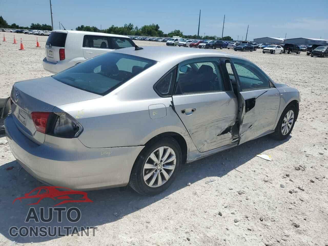 VOLKSWAGEN PASSAT 2014 - 1VWAT7A39EC095920
