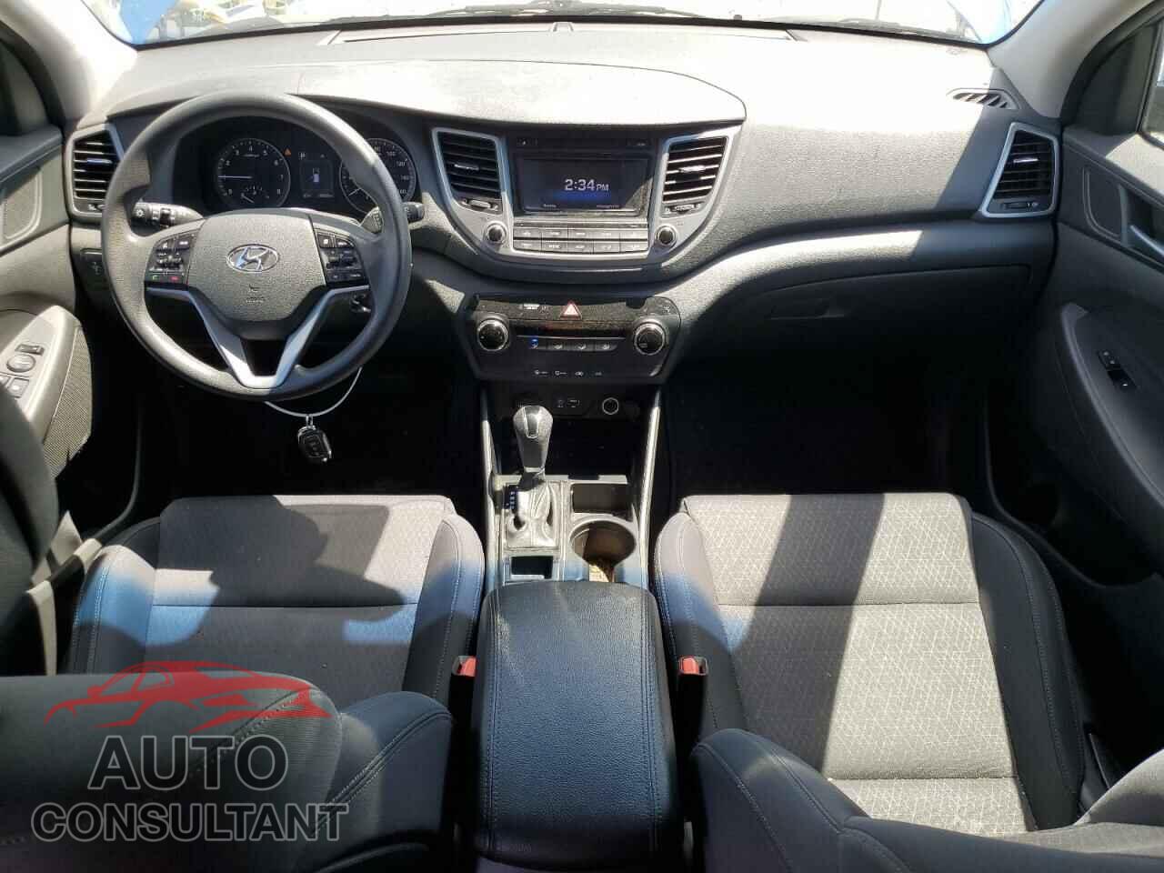HYUNDAI TUCSON 2017 - KM8J3CA48HU302053