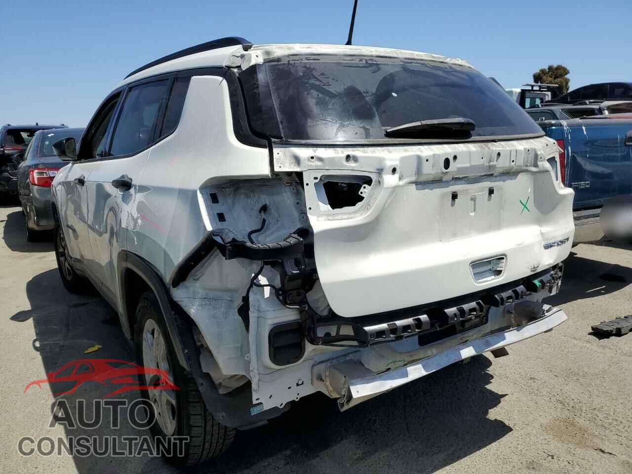 JEEP COMPASS 2018 - 3C4NJCAB9JT133543