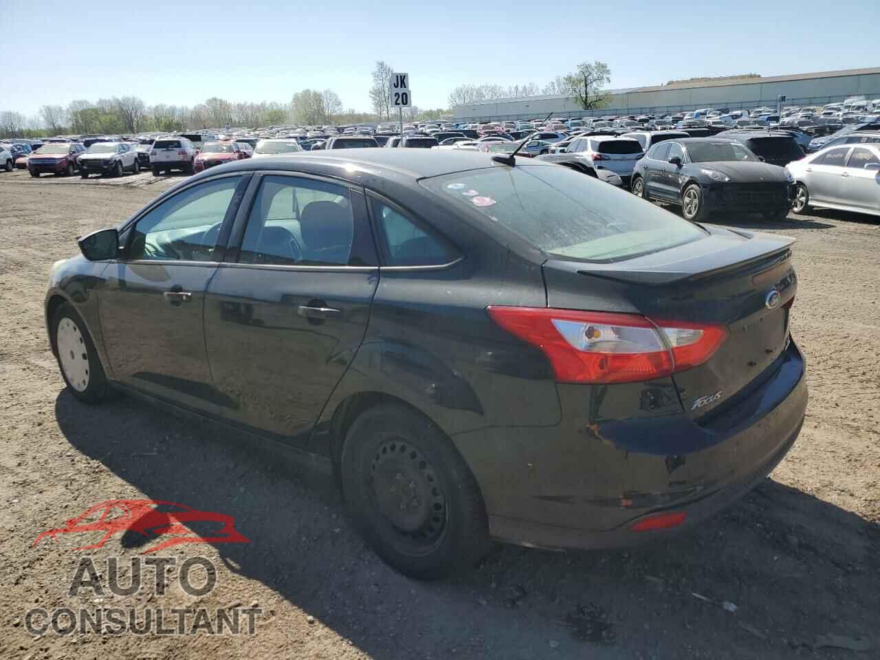 FORD FOCUS 2014 - 1FADP3F26EL356357
