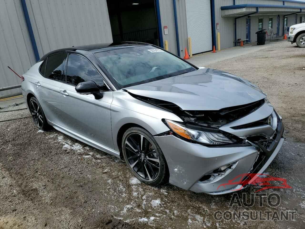 TOYOTA CAMRY 2018 - 4T1BZ1HK0JU019180