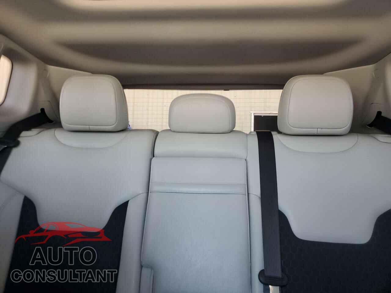 JEEP COMPASS 2018 - 3C4NJCBB2JT462079