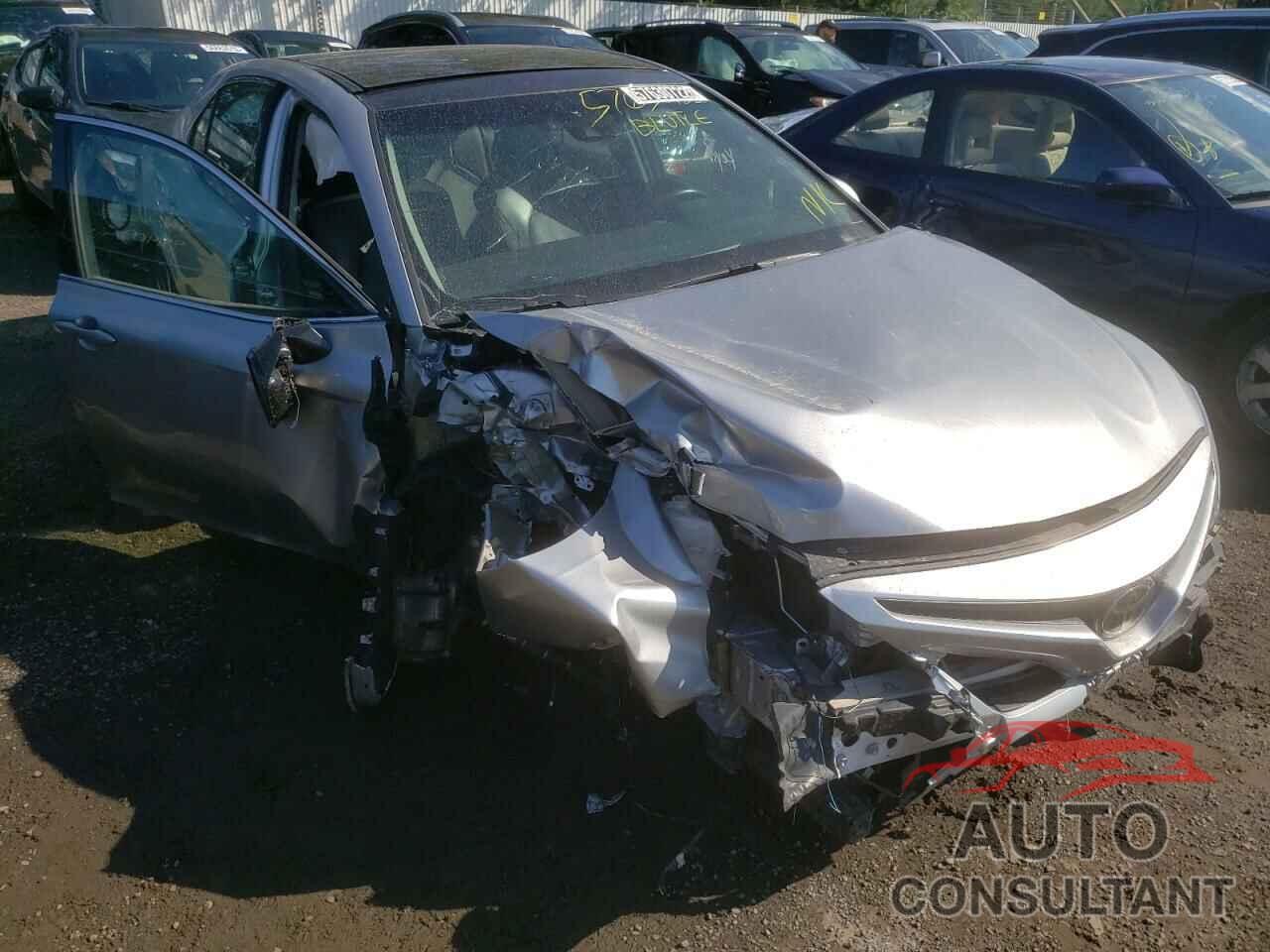 TOYOTA CAMRY 2018 - 4T1B61HK5JU022438