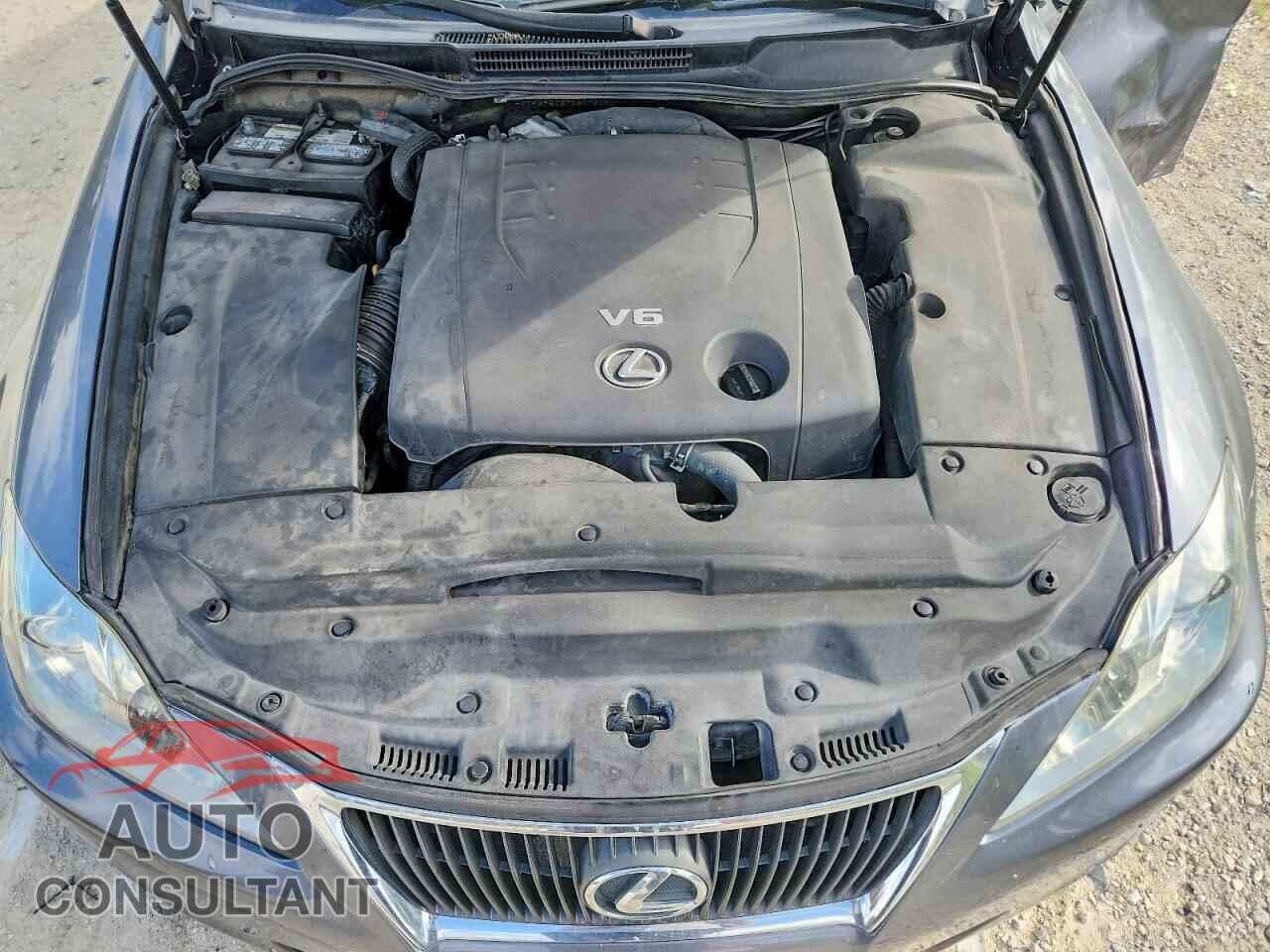 LEXUS IS 2012 - JTHBF5C27C5176020