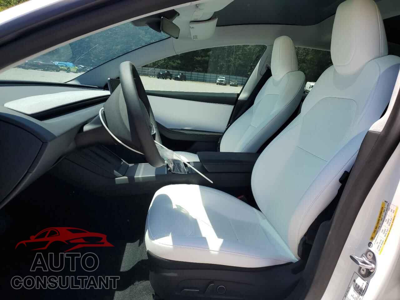 TESLA MODEL 3 2025 - 5YJ3E1EB5SF968629
