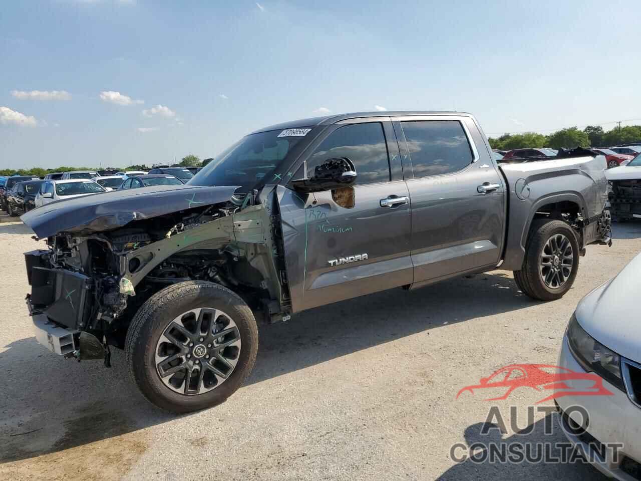 TOYOTA TUNDRA 2023 - 5TFJA5DB8PX129762