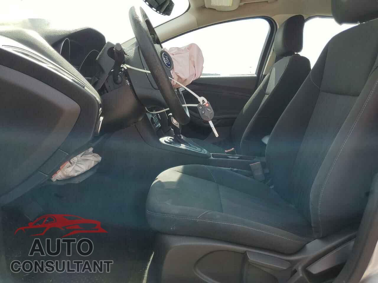FORD FOCUS 2017 - 1FADP3FE6HL330937