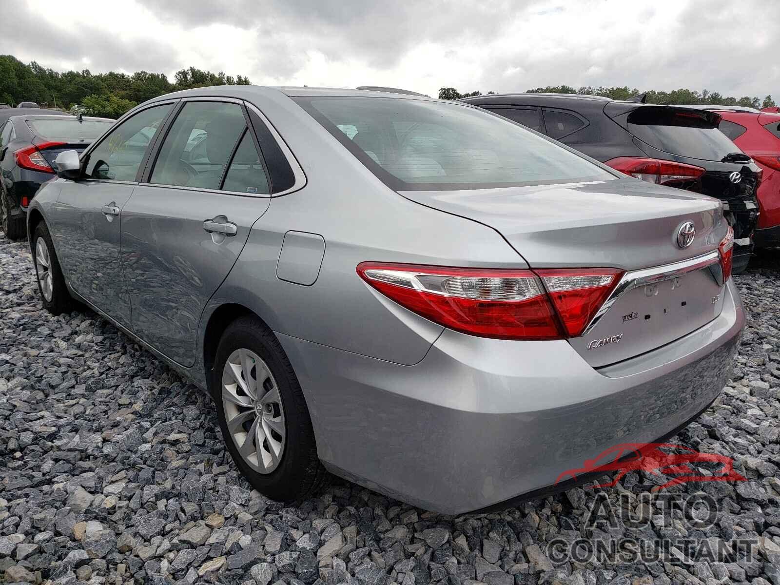 TOYOTA CAMRY 2016 - 4T4BF1FK8GR582620