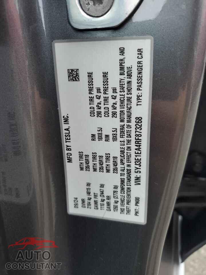 TESLA MODEL 3 2024 - 5YJ3E1EA4RF873268