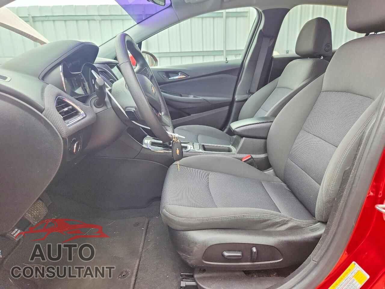CHEVROLET CRUZE 2019 - 1G1BE5SM0K7113473