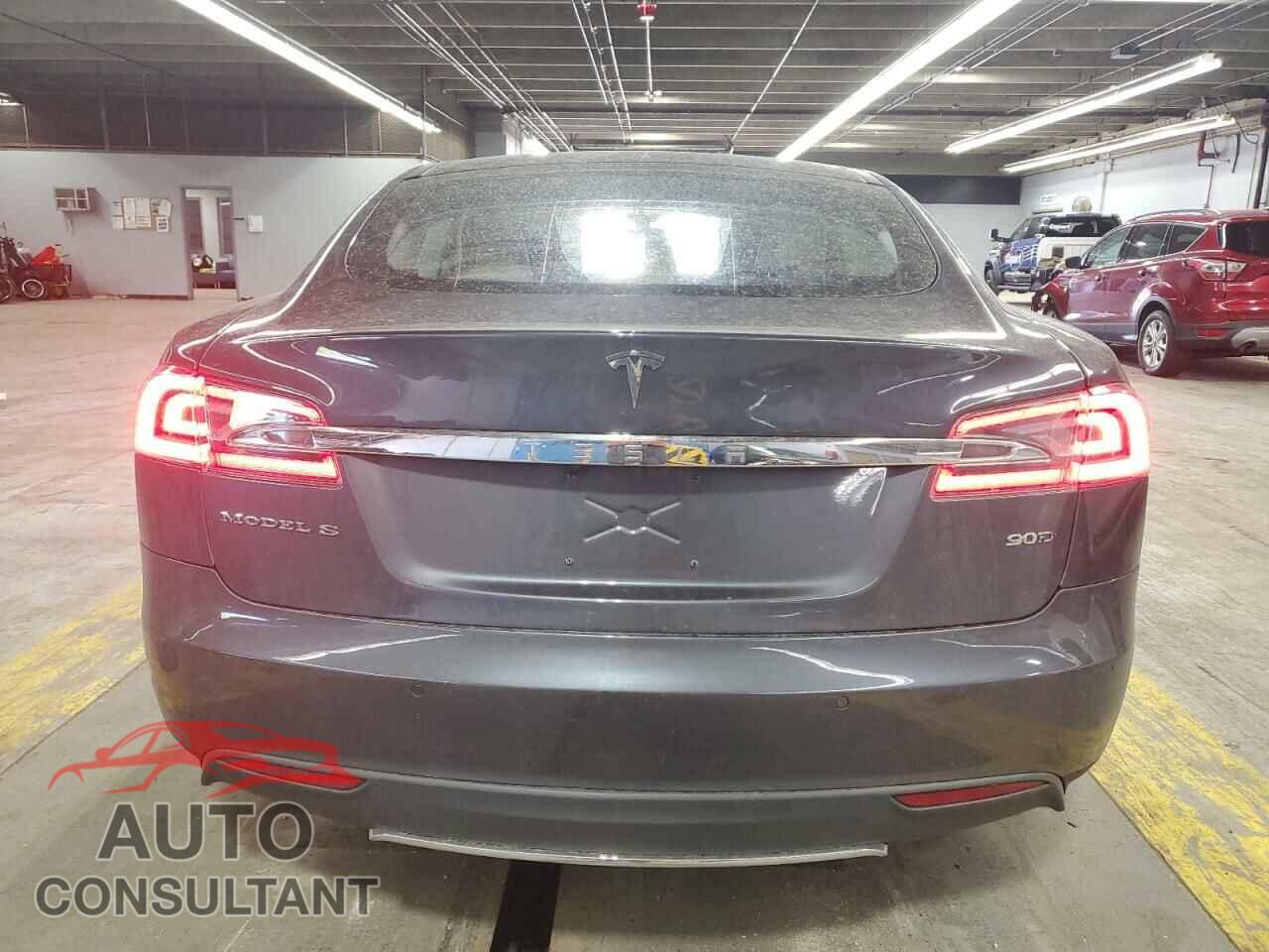 TESLA MODEL S 2015 - 5YJSA1V21FF100253