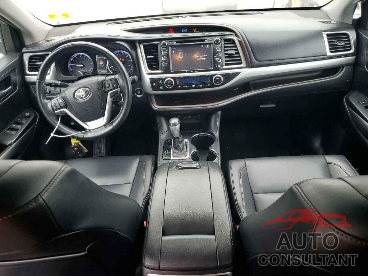 TOYOTA HIGHLANDER 2019 - 5TDKZRFHXKS299951