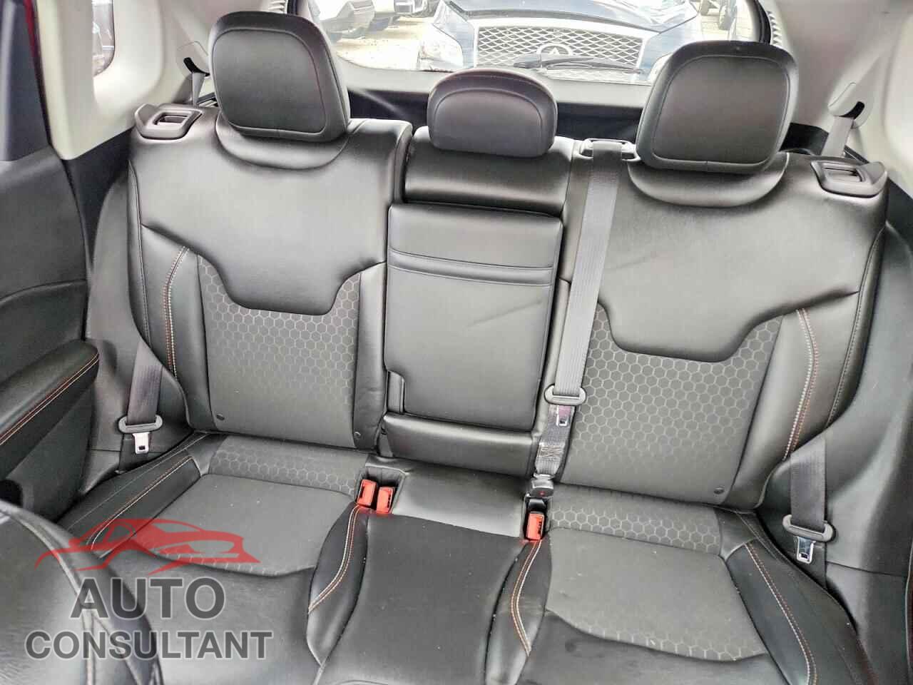 JEEP COMPASS 2018 - 3C4NJDBB2JT361629
