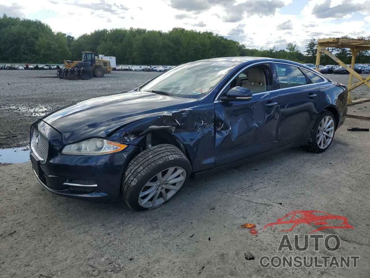 JAGUAR XJ 2013 - SAJWJ1CD7D8V49943