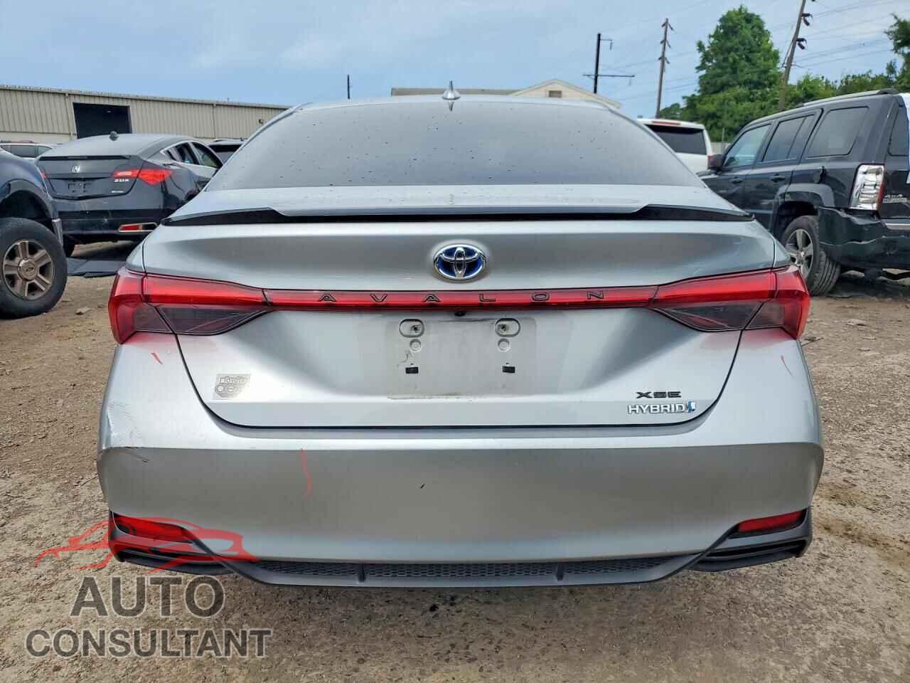 TOYOTA AVALON 2020 - 4T1E21FB5LU015228