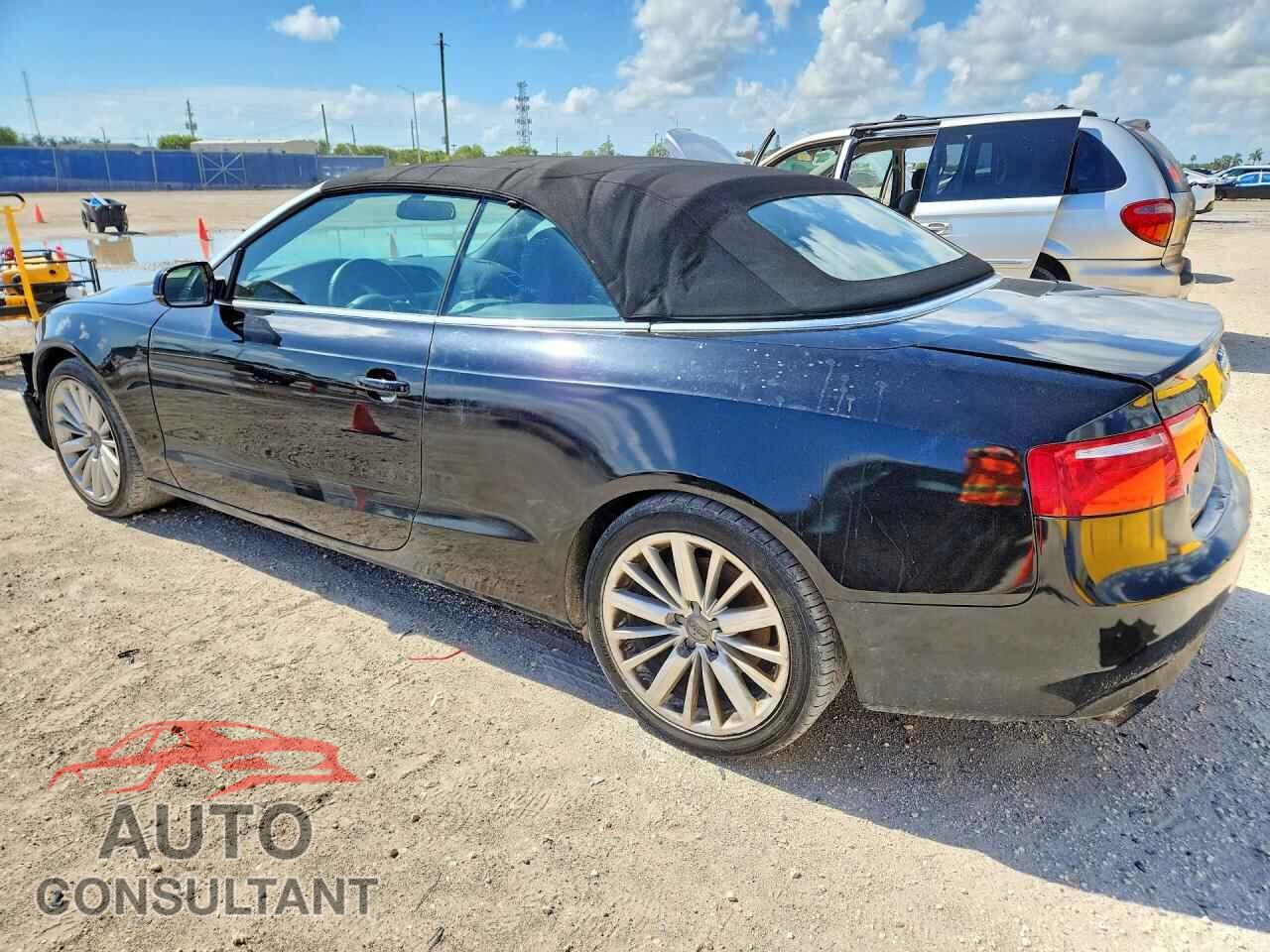 AUDI A5 2012 - WAUCFAFH5CN001812