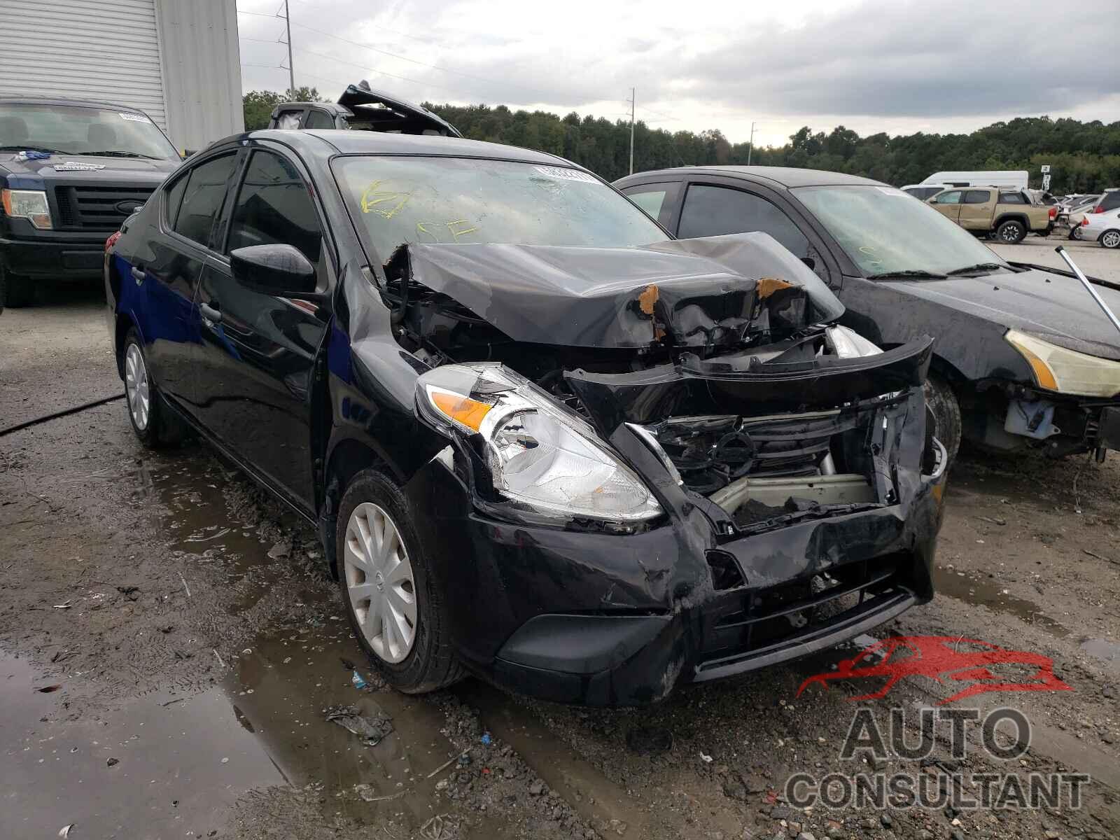NISSAN VERSA 2018 - 3N1CN7AP1JL838578