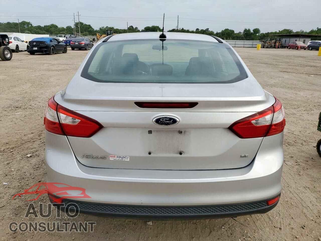 FORD FOCUS 2012 - 1FAHP3F26CL211978