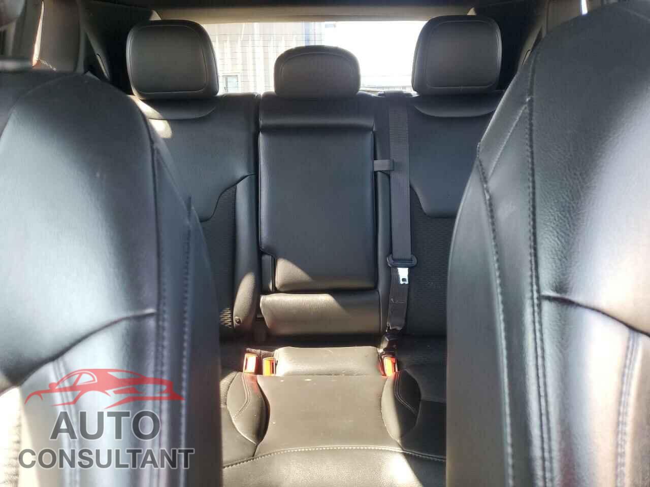 JEEP COMPASS 2022 - 3C4NJCBB0NT218131