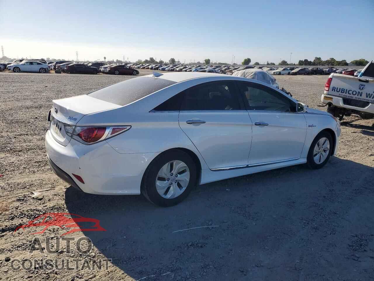 HYUNDAI SONATA 2013 - KMHEC4A4XDA099461