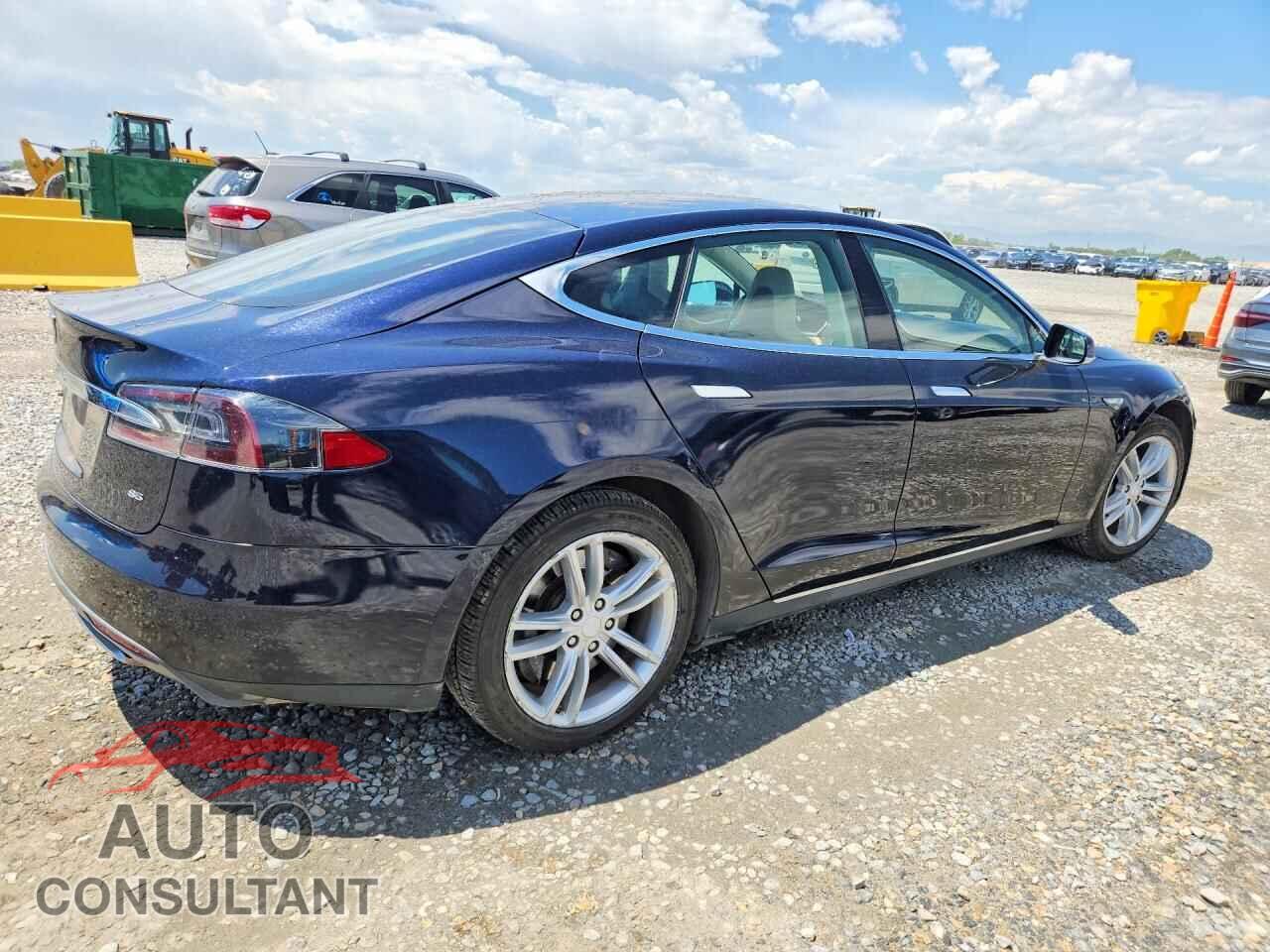 TESLA MODEL S 2013 - 5YJSA1CN3DFP14781