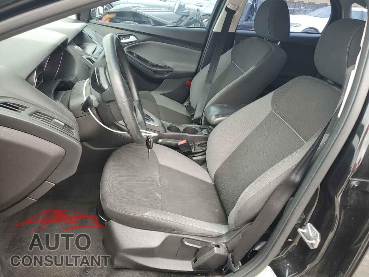 FORD FOCUS 2014 - 1FADP3K22EL158400
