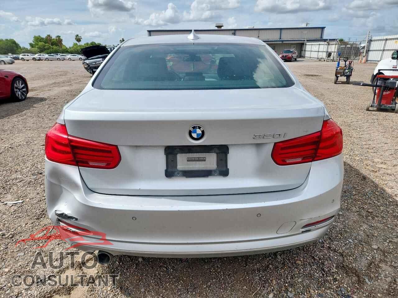 BMW 3 SERIES 2016 - WBA8E1G51GNU11784