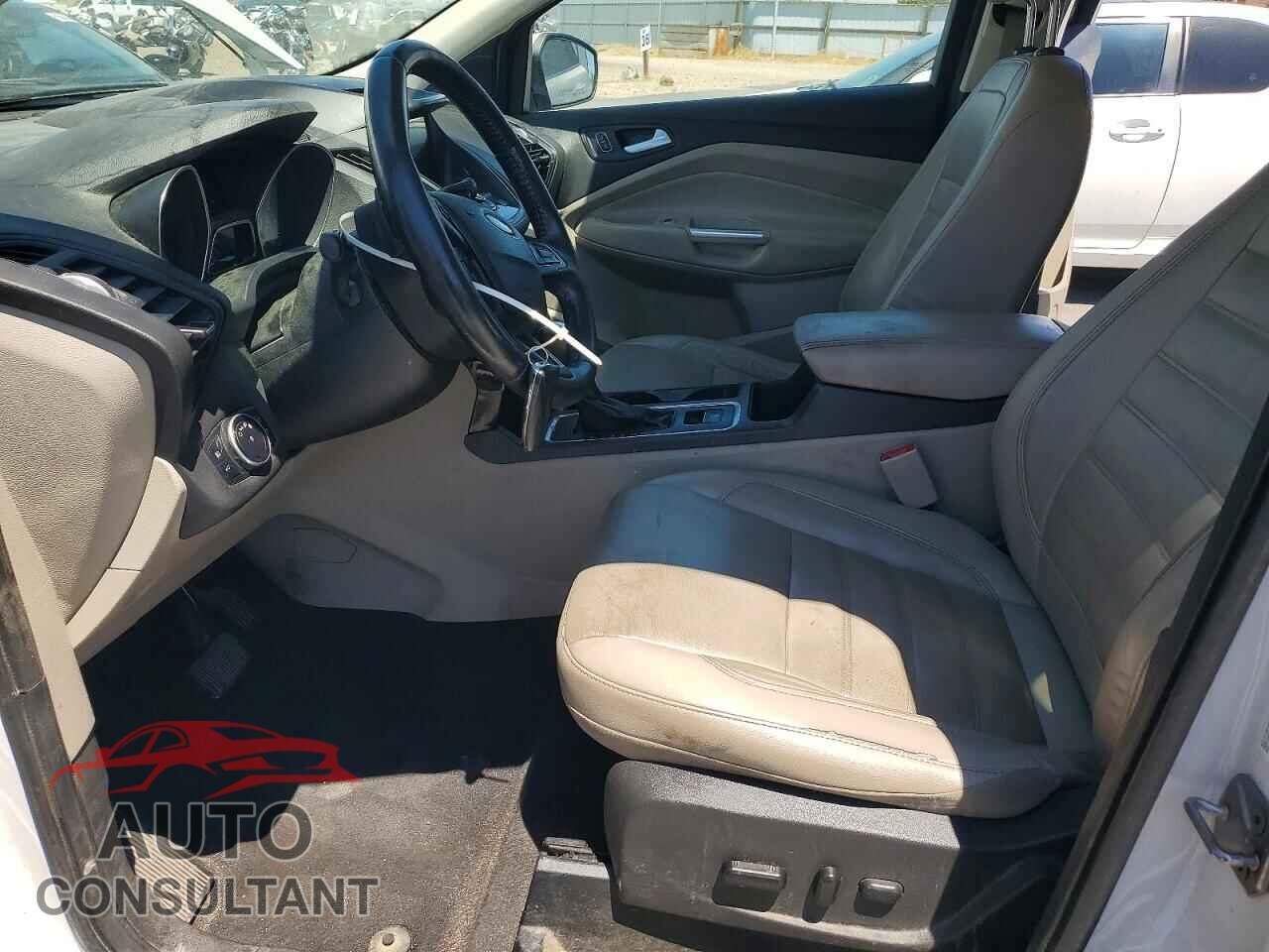 FORD ESCAPE 2017 - 1FMCU0JD6HUC14042