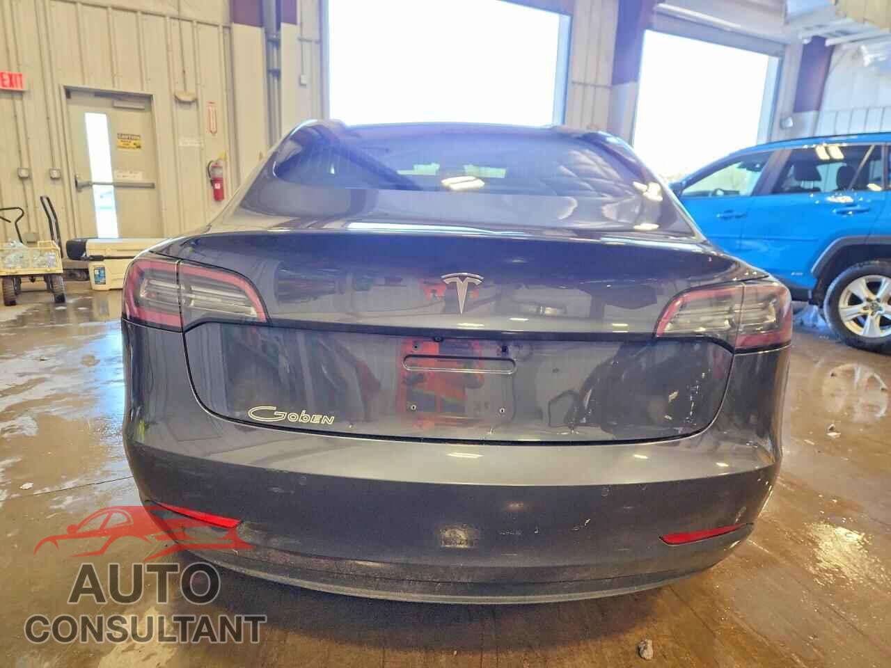 TESLA MODEL 3 2018 - 5YJ3E1EB6JF085606