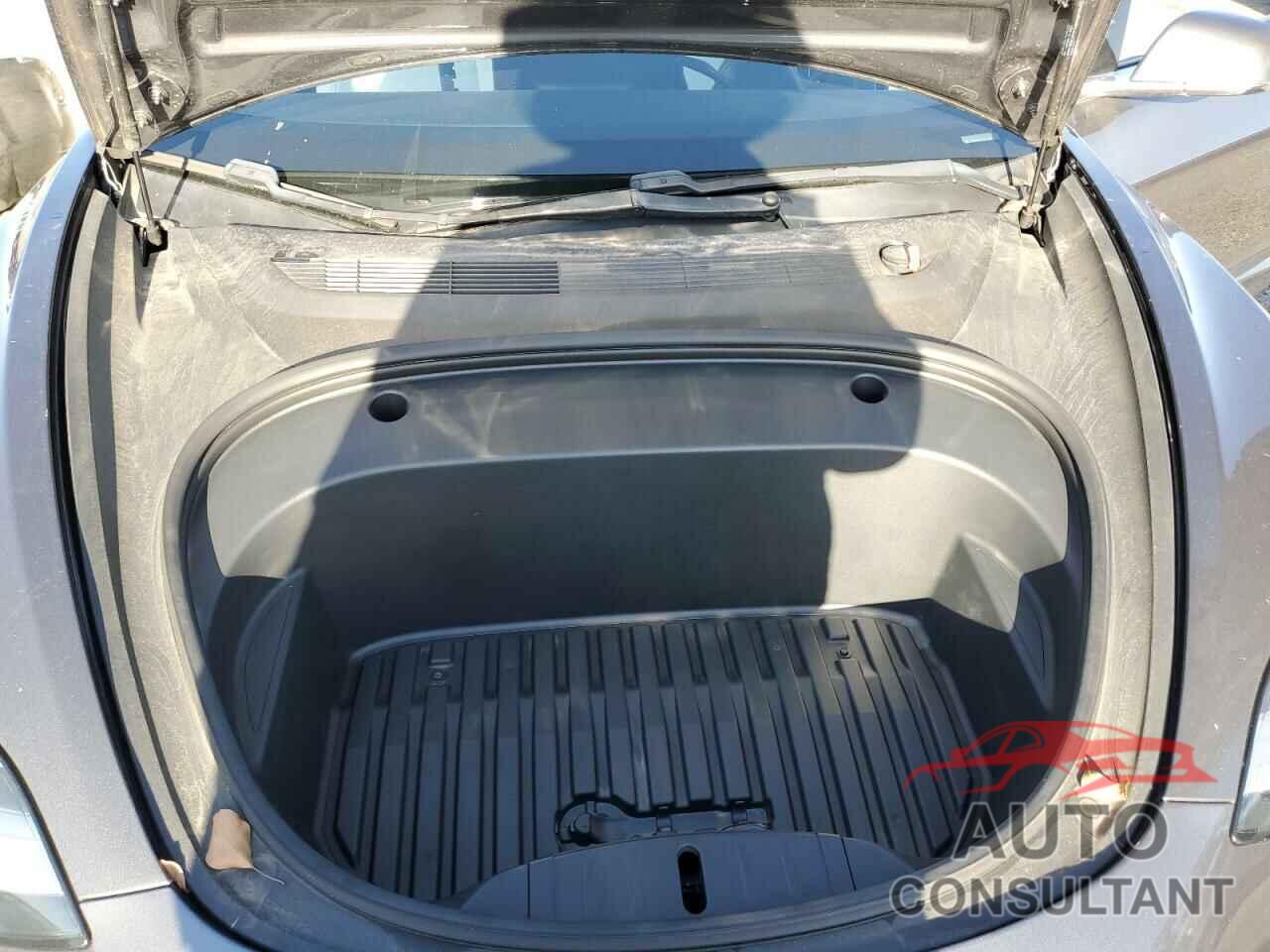 TESLA MODEL 3 2020 - 5YJ3E1EA5LF804810
