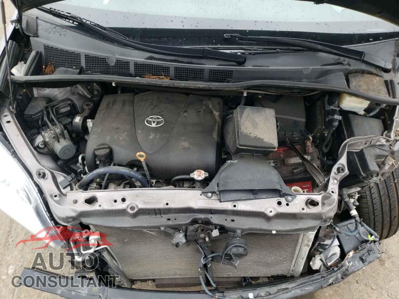 TOYOTA SIENNA 2017 - 5TDKZ3DC3HS785496