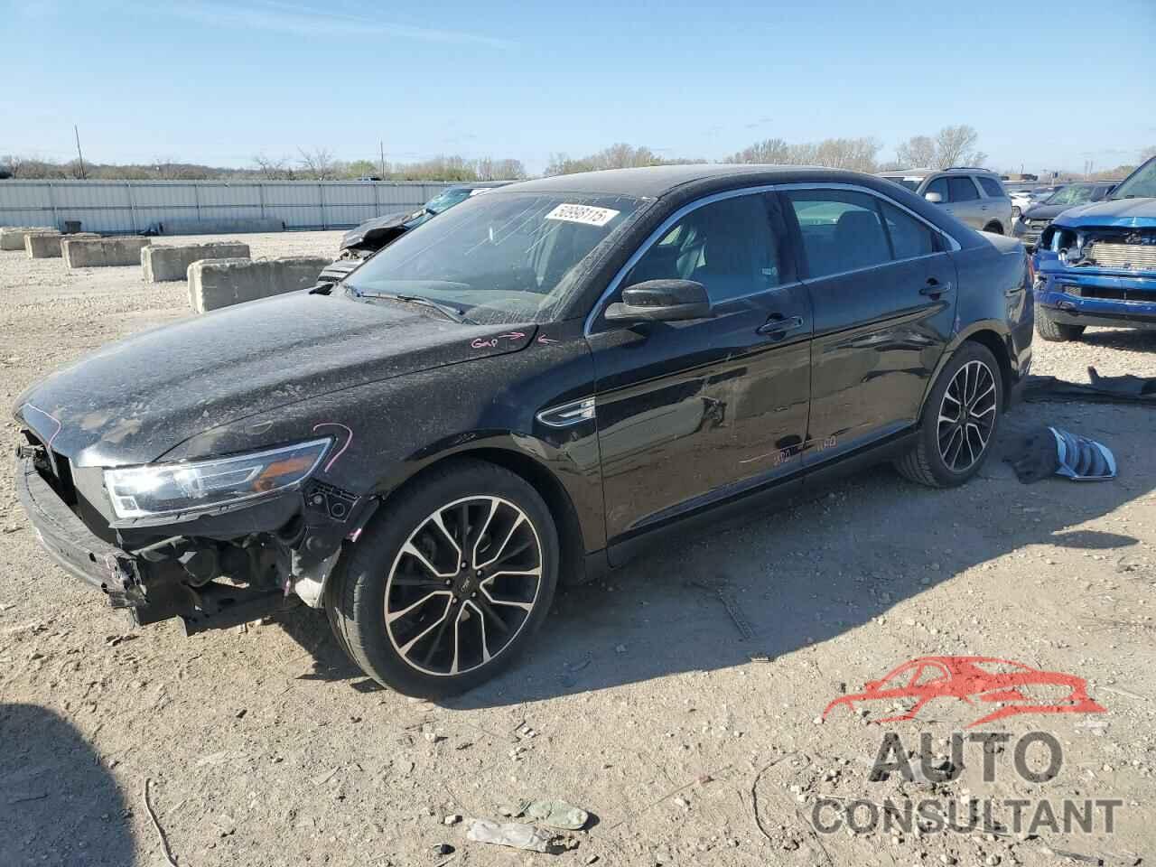 FORD TAURUS 2017 - 1FAHP2E86HG122590