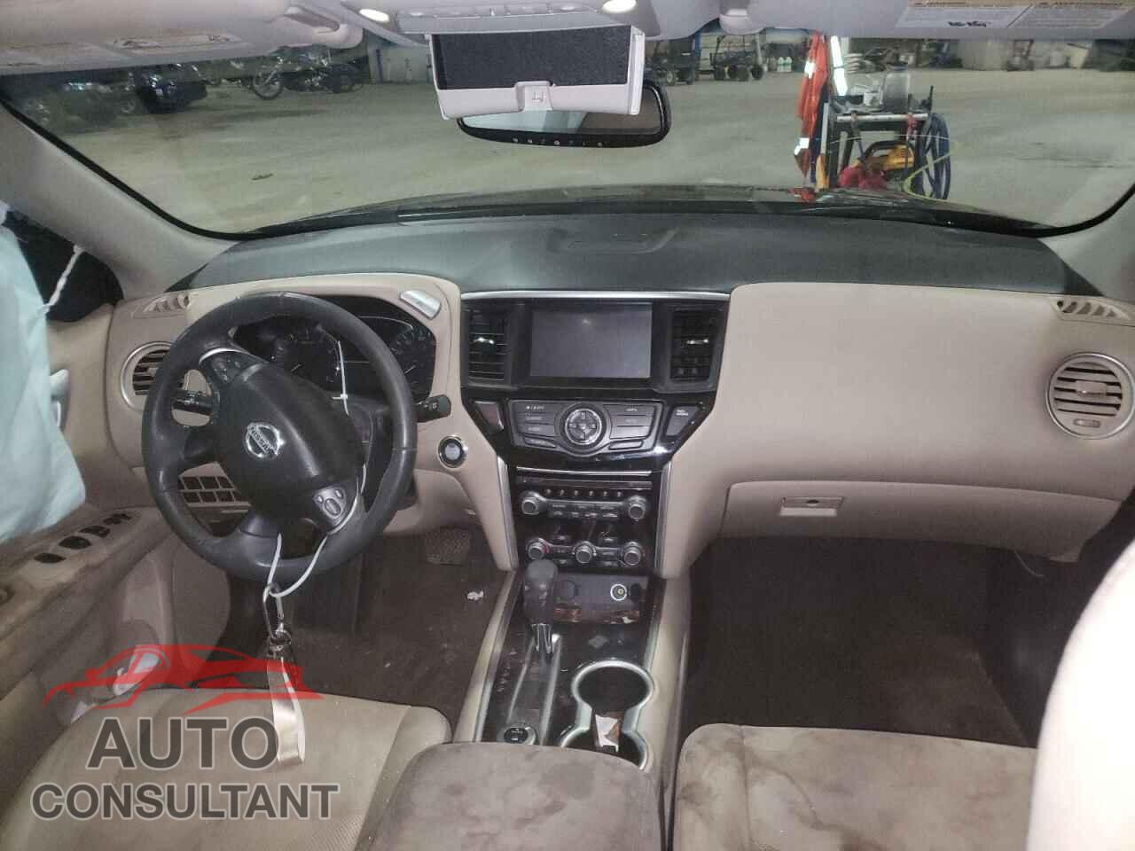 NISSAN PATHFINDER 2017 - 5N1DR2MM2HC695622