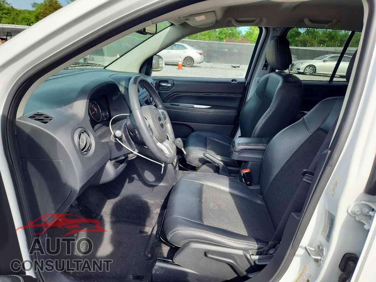 JEEP COMPASS 2017 - 1C4NJCEA8HD212901