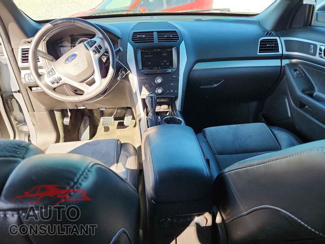 FORD EXPLORER 2015 - 1FM5K8D83FGA26179