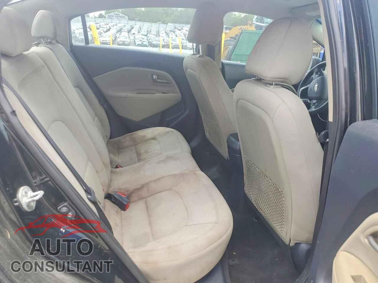 KIA RIO 2014 - KNADN4A39E6404208