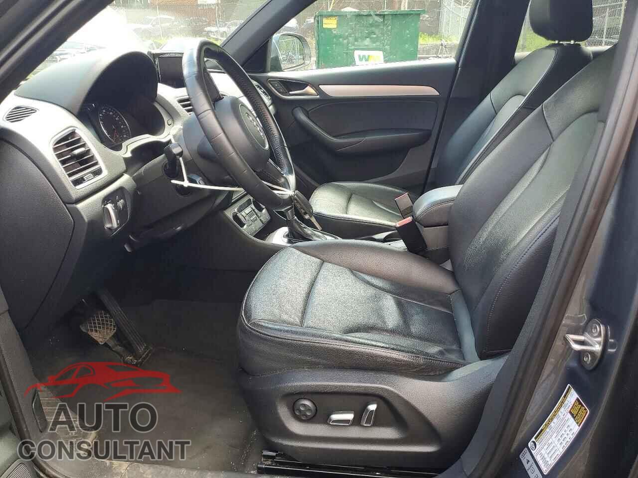 AUDI Q3 2017 - WA1ECCFS8HR002104